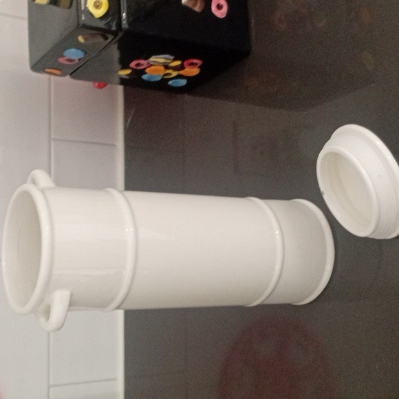 Two Kitchen Ceramic - Picture 5 of 5